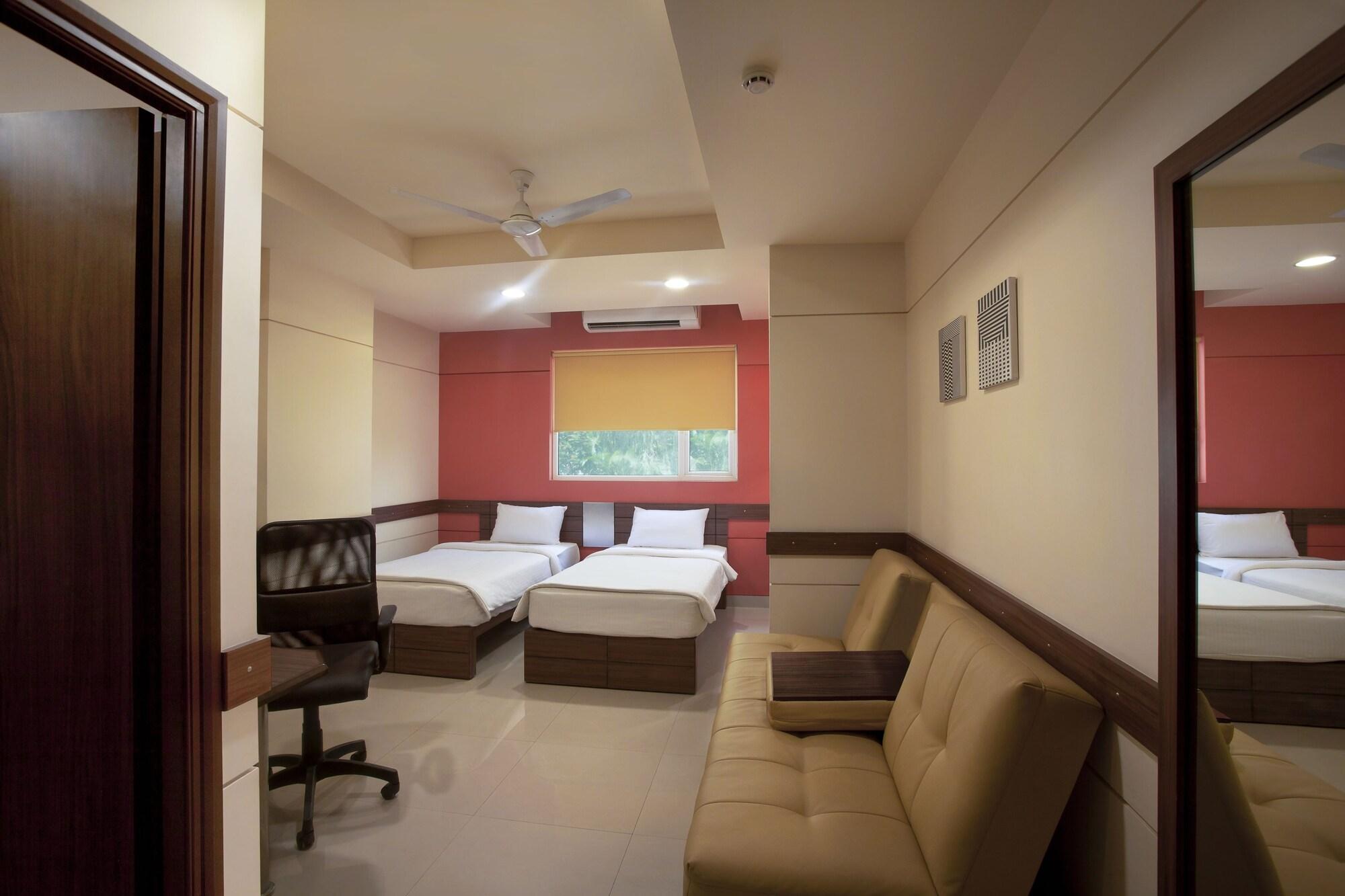 Guwahati Hotel Ngoại thất bức ảnh